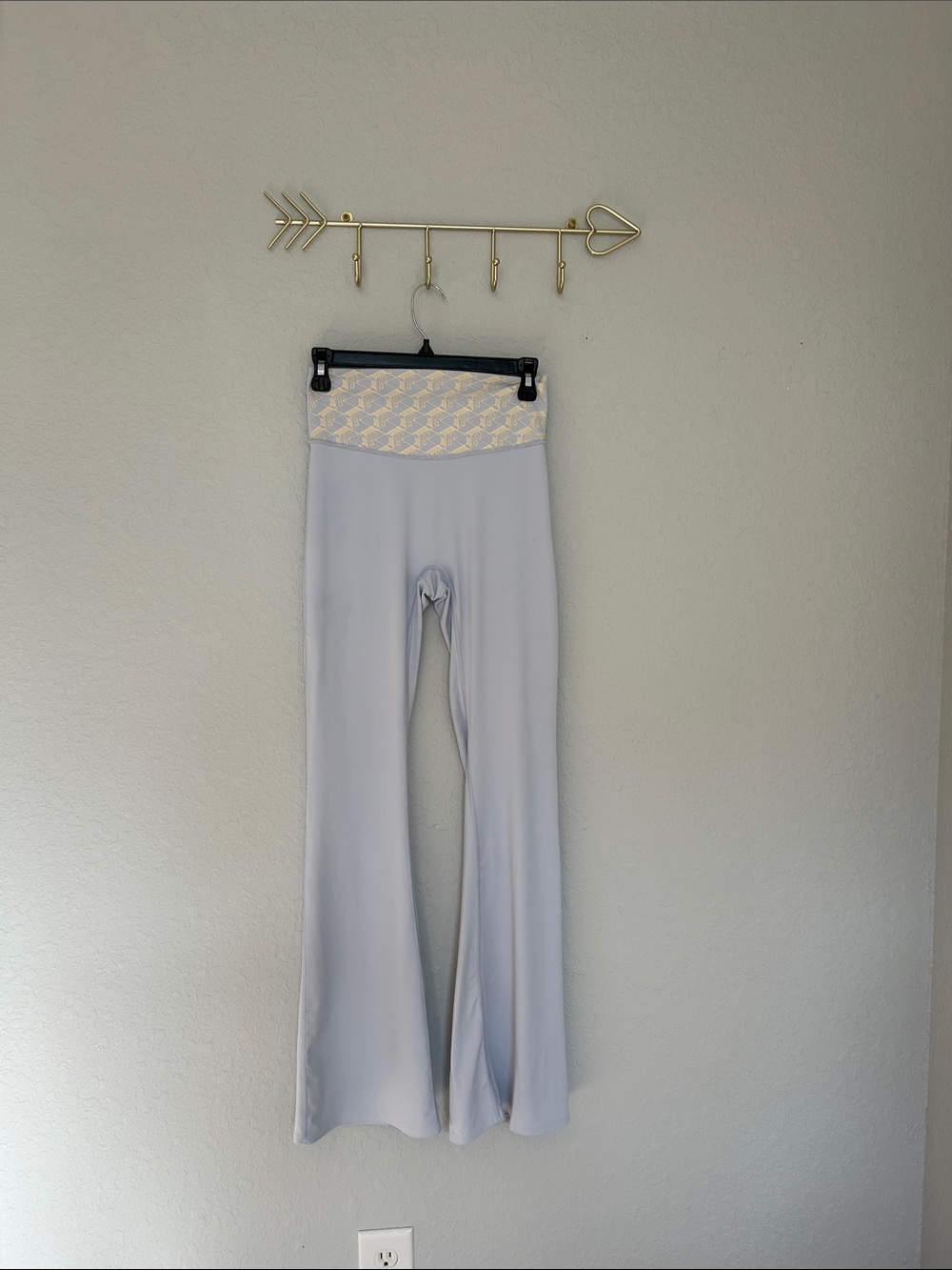 PINK Victoria's Secret Med Light Gray Flare Yoga Pants Fold Over Waist Band Y2K